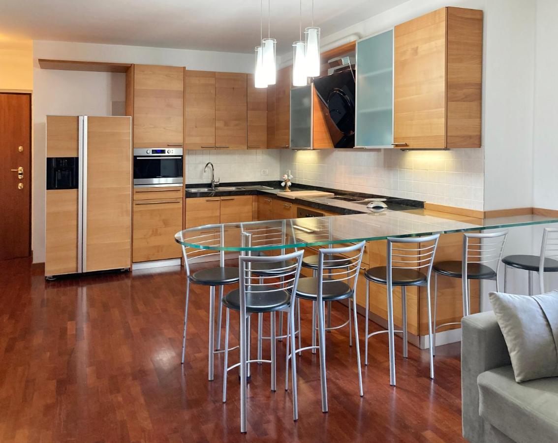 Large Well-Equipped Appartement Near Como Lake ليكو المظهر الخارجي الصورة