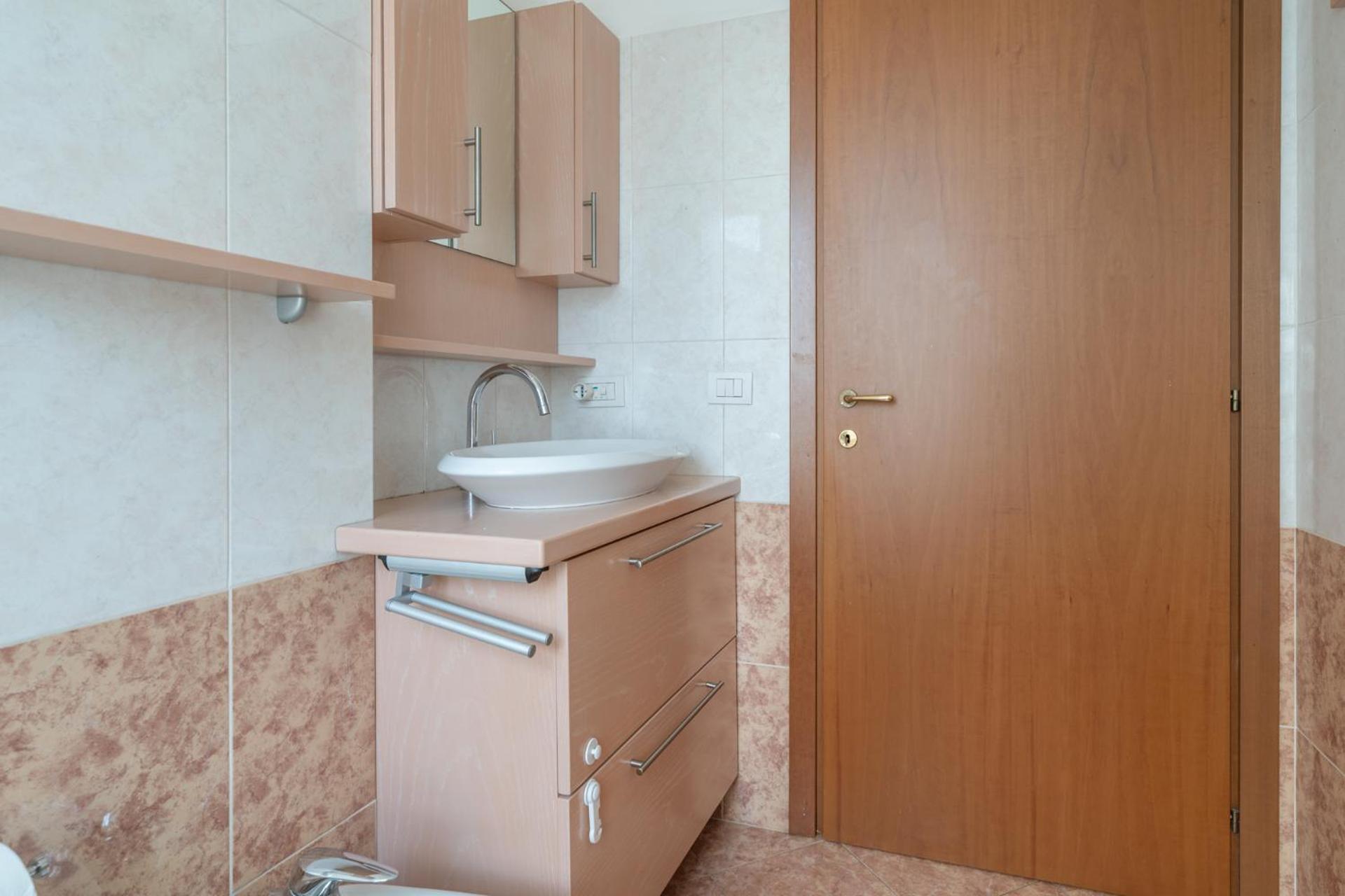 Large Well-Equipped Appartement Near Como Lake ليكو المظهر الخارجي الصورة
