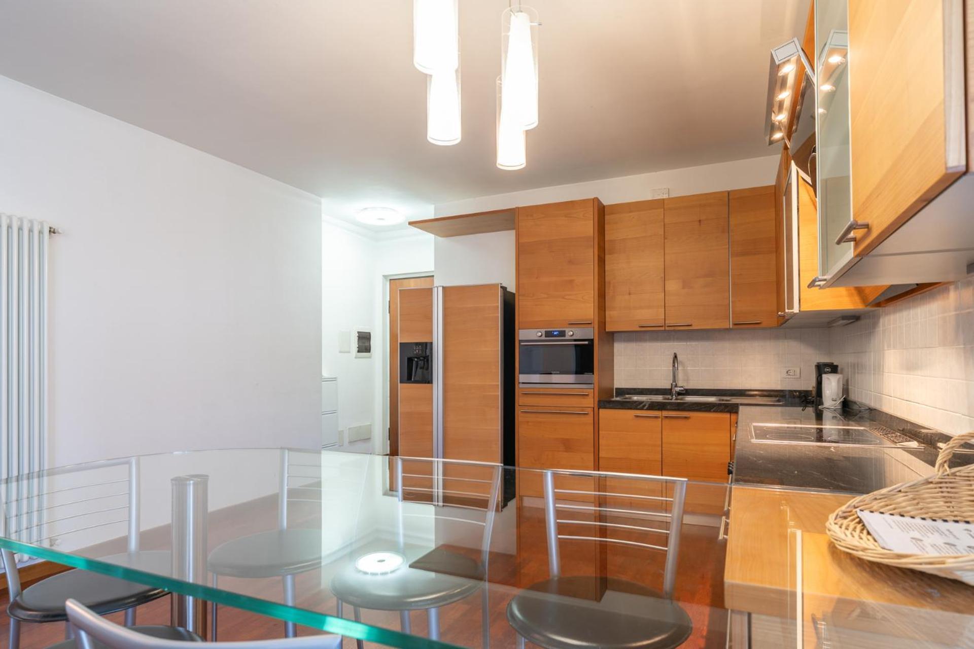 Large Well-Equipped Appartement Near Como Lake ليكو المظهر الخارجي الصورة